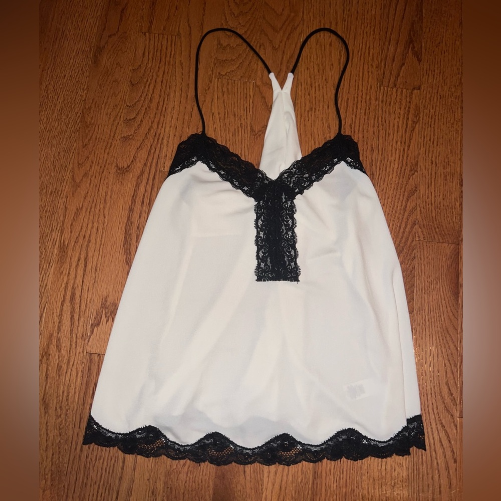 Express White & Black Lace Tunic Size Small